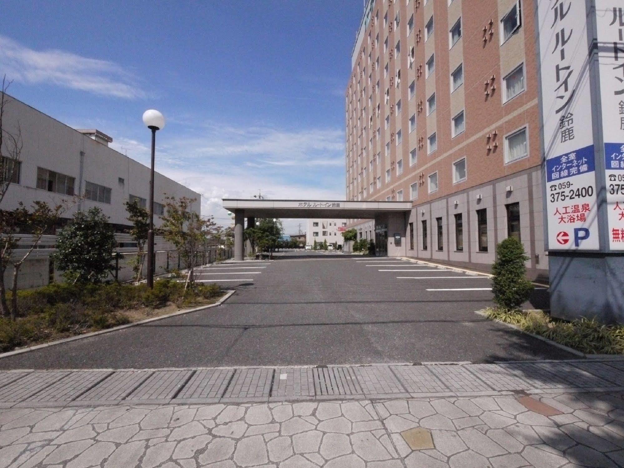 Hotel Route-Inn Suzuka Buitenkant foto